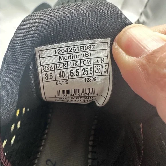 Brooks Adrenaline GTS 24 Size 8.5 Med Running Shoe Black White - Picture 6 of 6